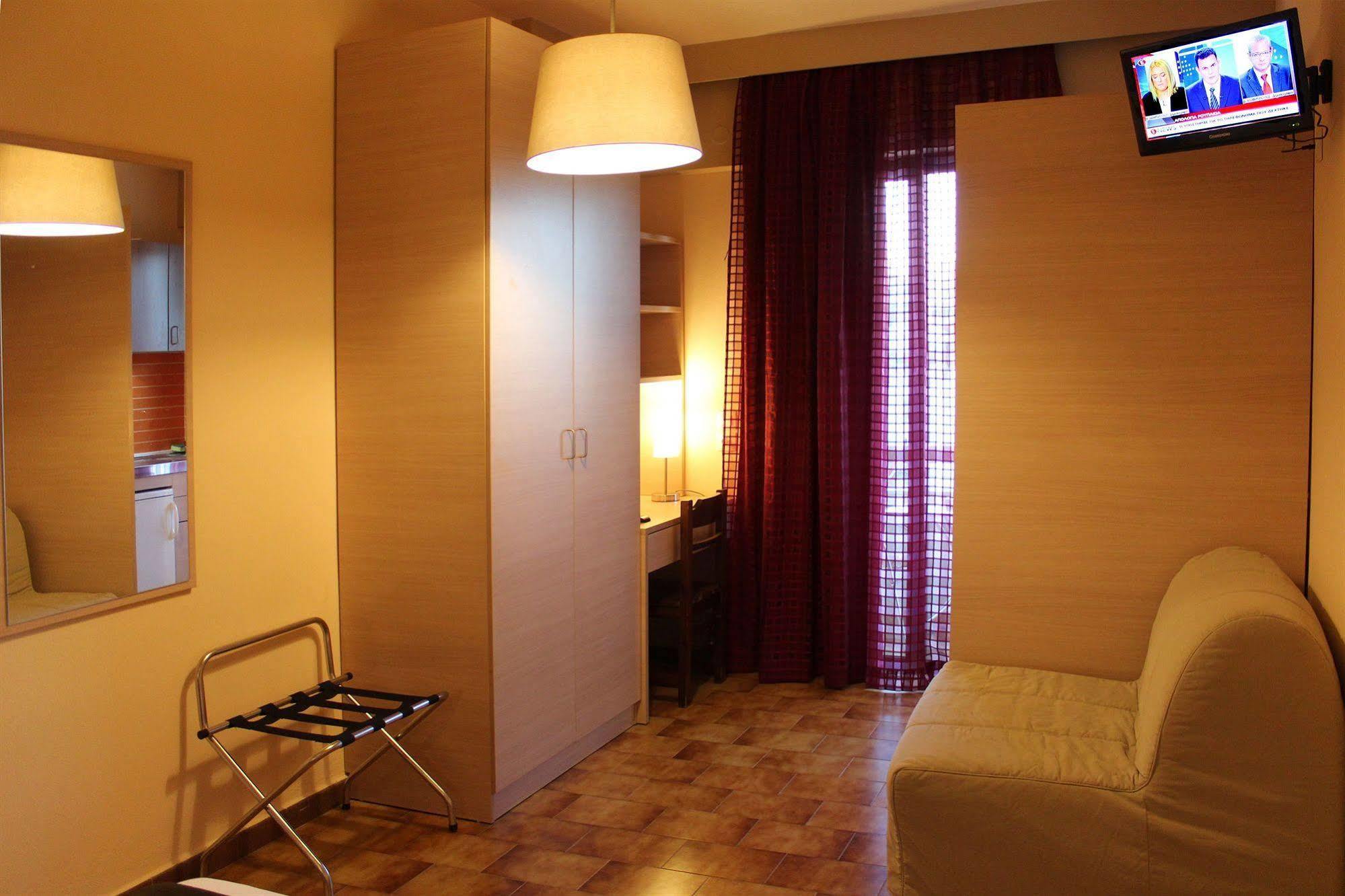 Philoxenia Hotel & Studios Rhodes City Bagian luar foto