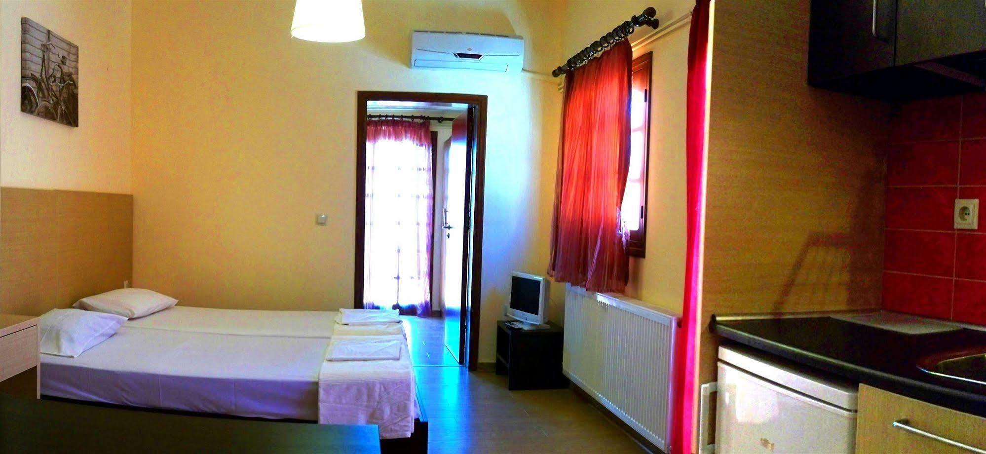 Philoxenia Hotel & Studios Rhodes City Bagian luar foto